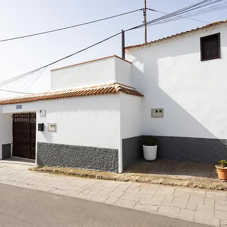 Rural La Zarza By Sunkeyrents * Fasnia